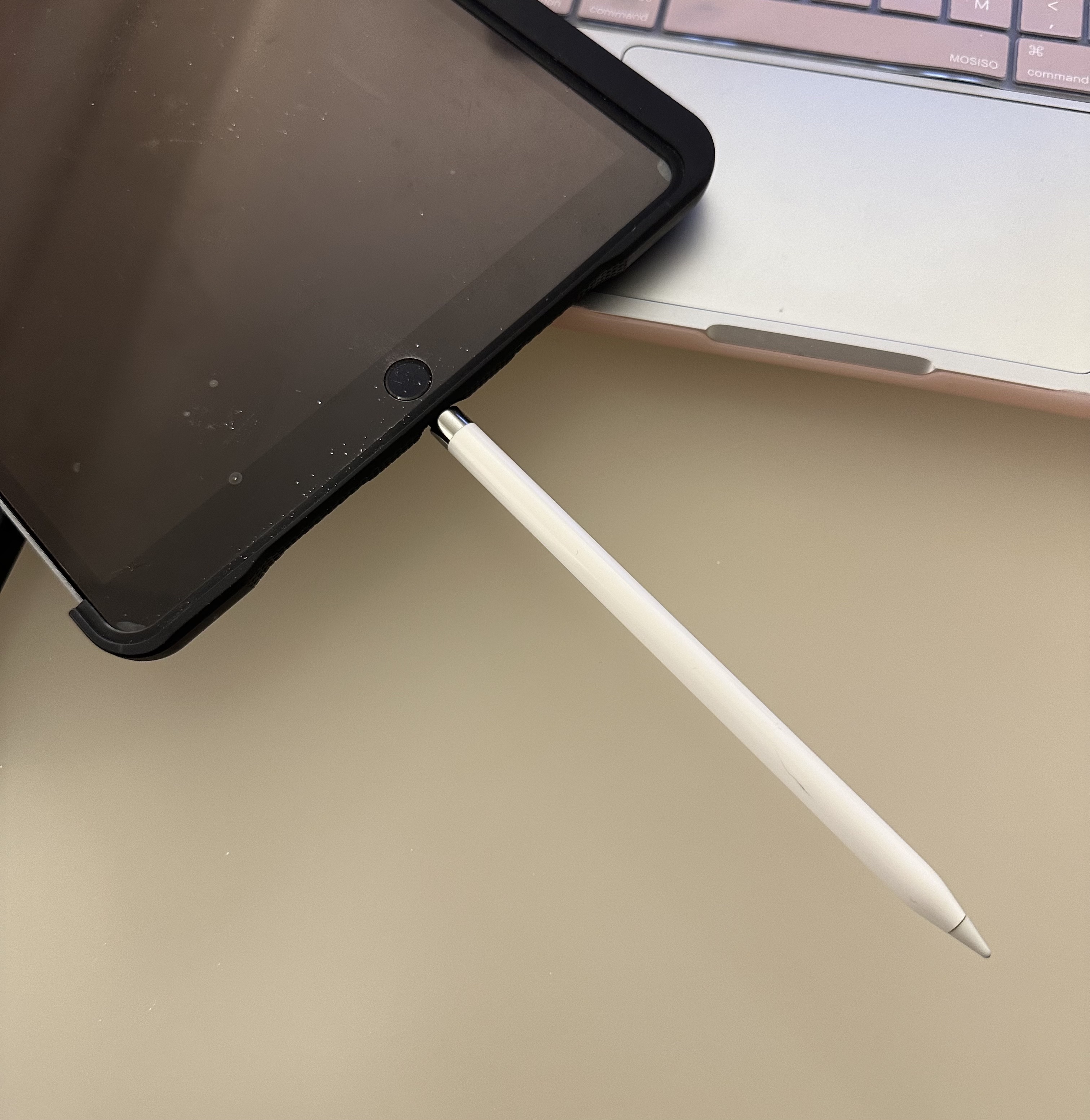 Charging my tablet pencil